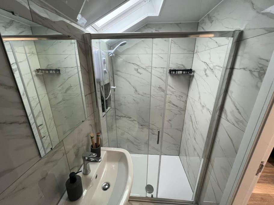 New 2 Bed Preston City Centre Flat - Sleeps 4 Dış mekan fotoğraf